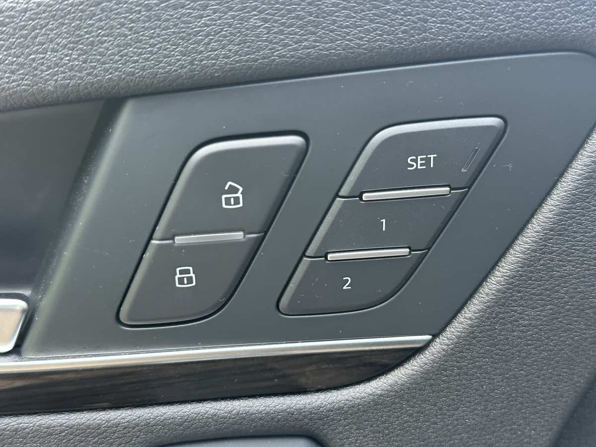 Audi Q5 photo 26