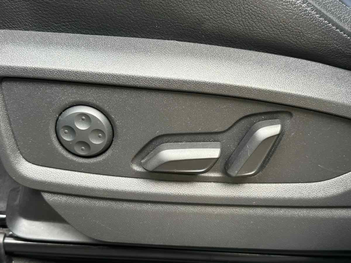 Audi Q5 photo 27