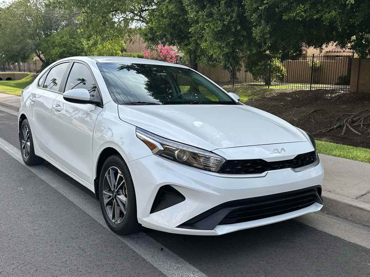 Kia Forte photo 2