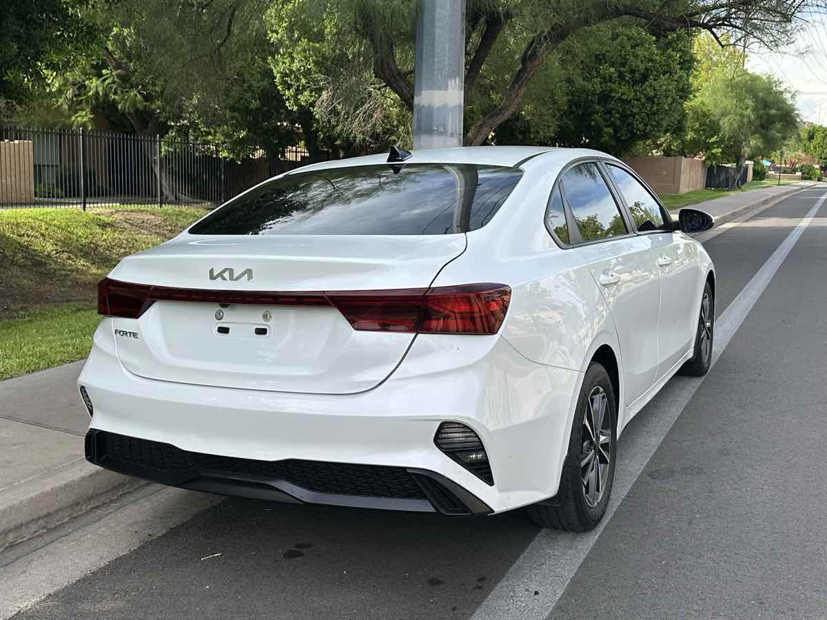 Kia Forte photo 8