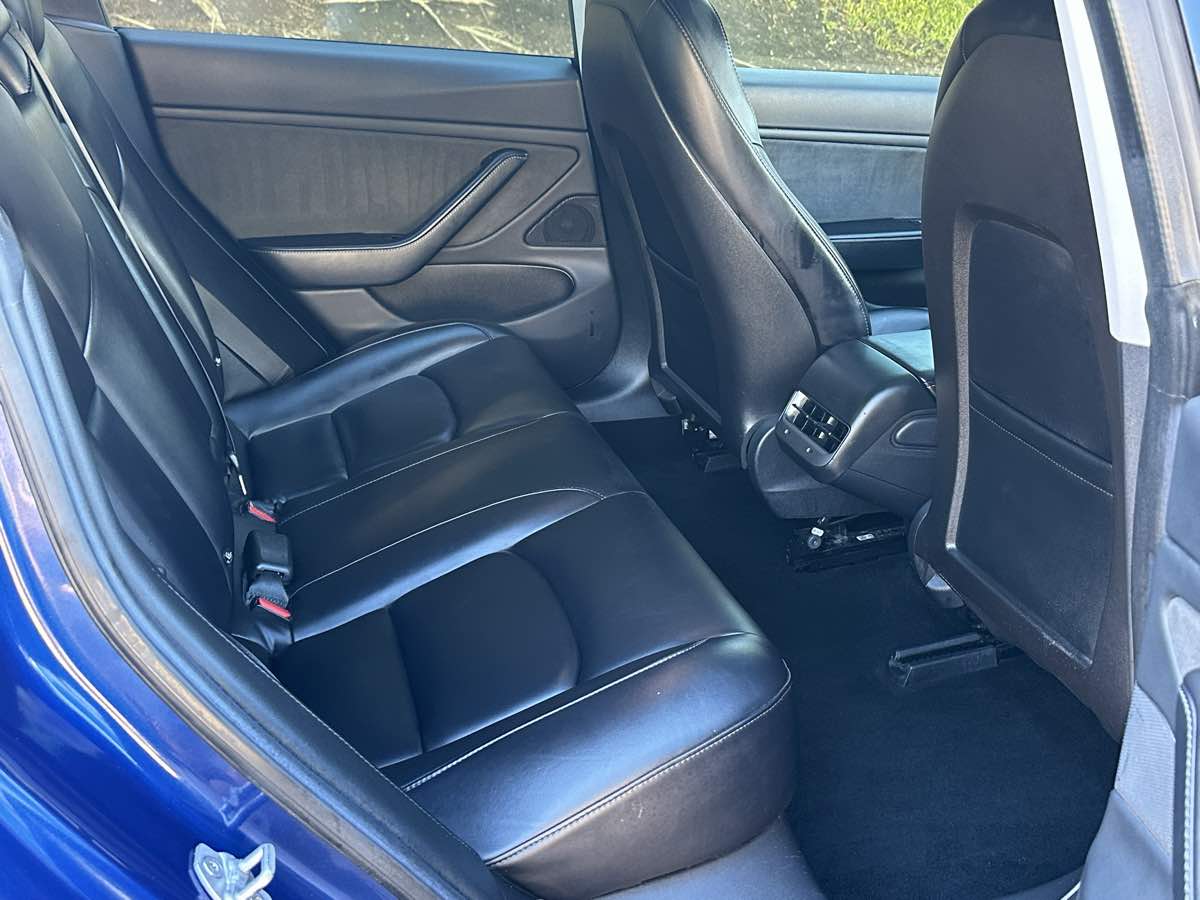 Tesla Model 3 photo 15