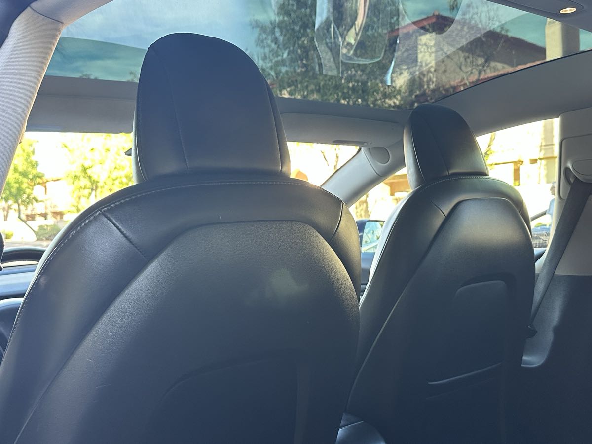 Tesla Model 3 photo 20