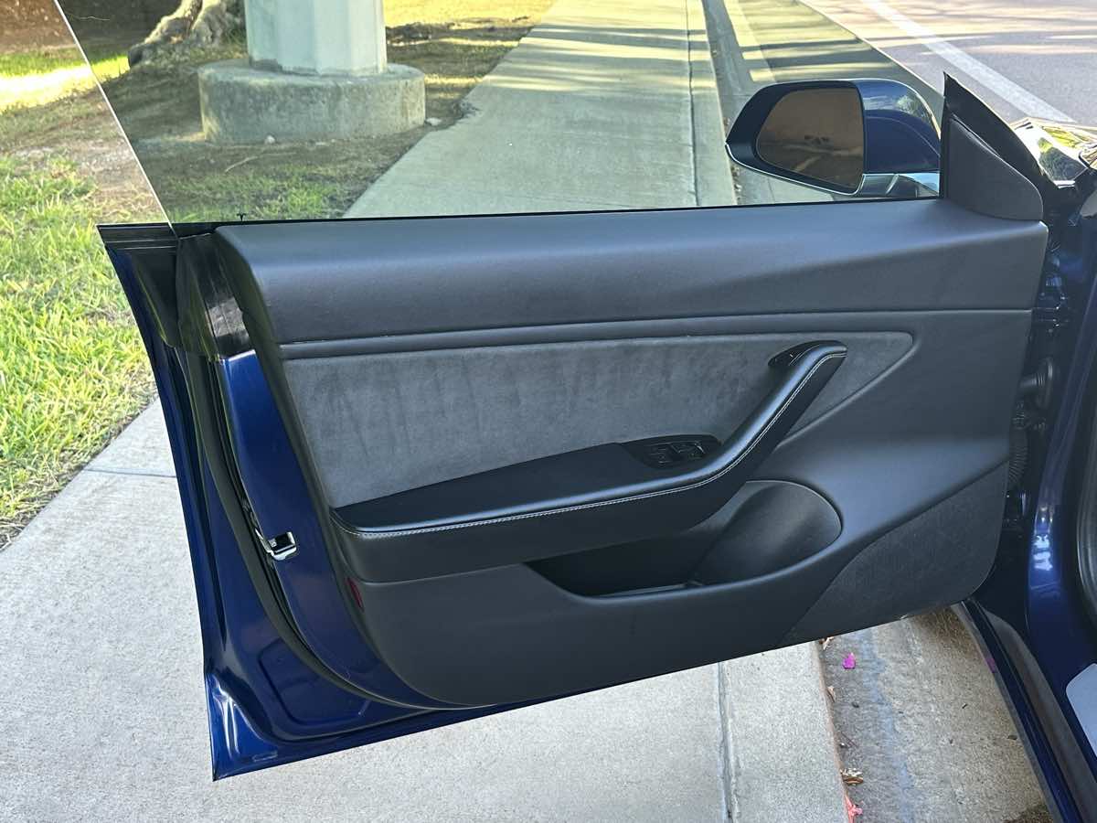Tesla Model 3 photo 39