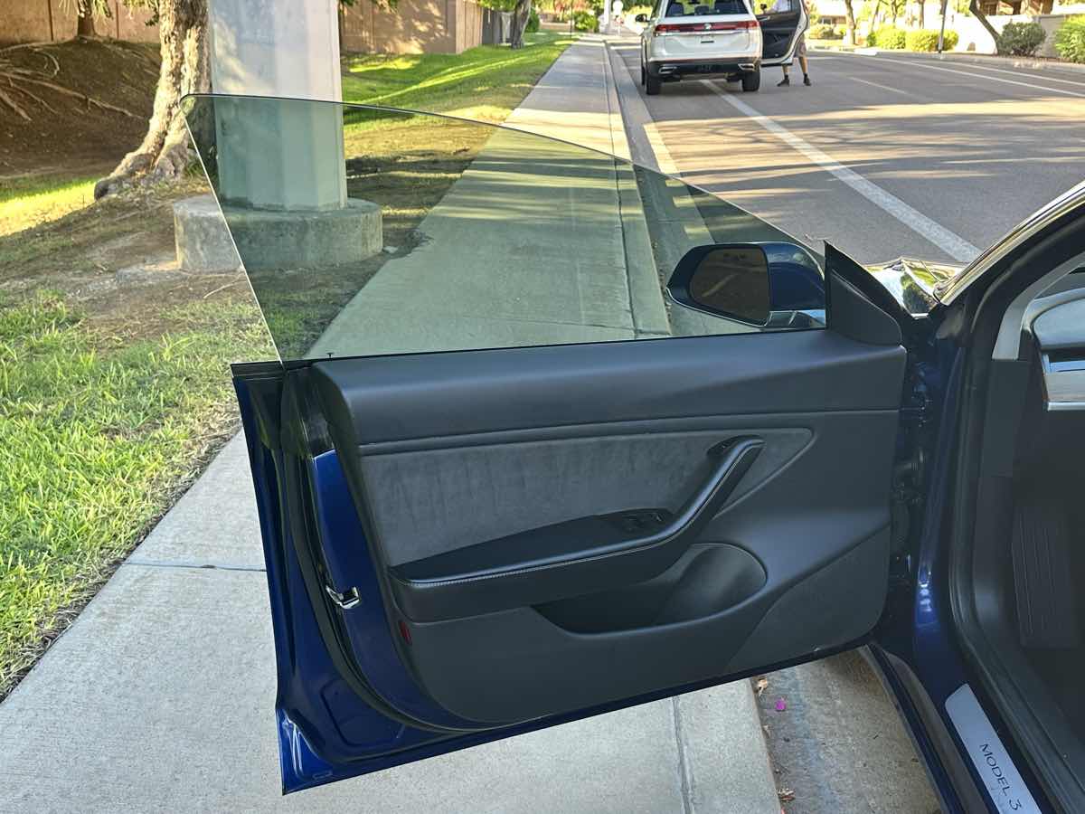 Tesla Model 3 photo 40