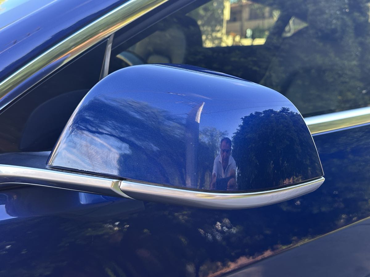 Tesla Model 3 photo 47