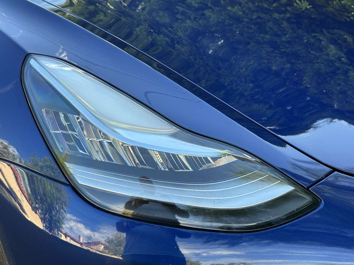 Tesla Model 3 photo 50