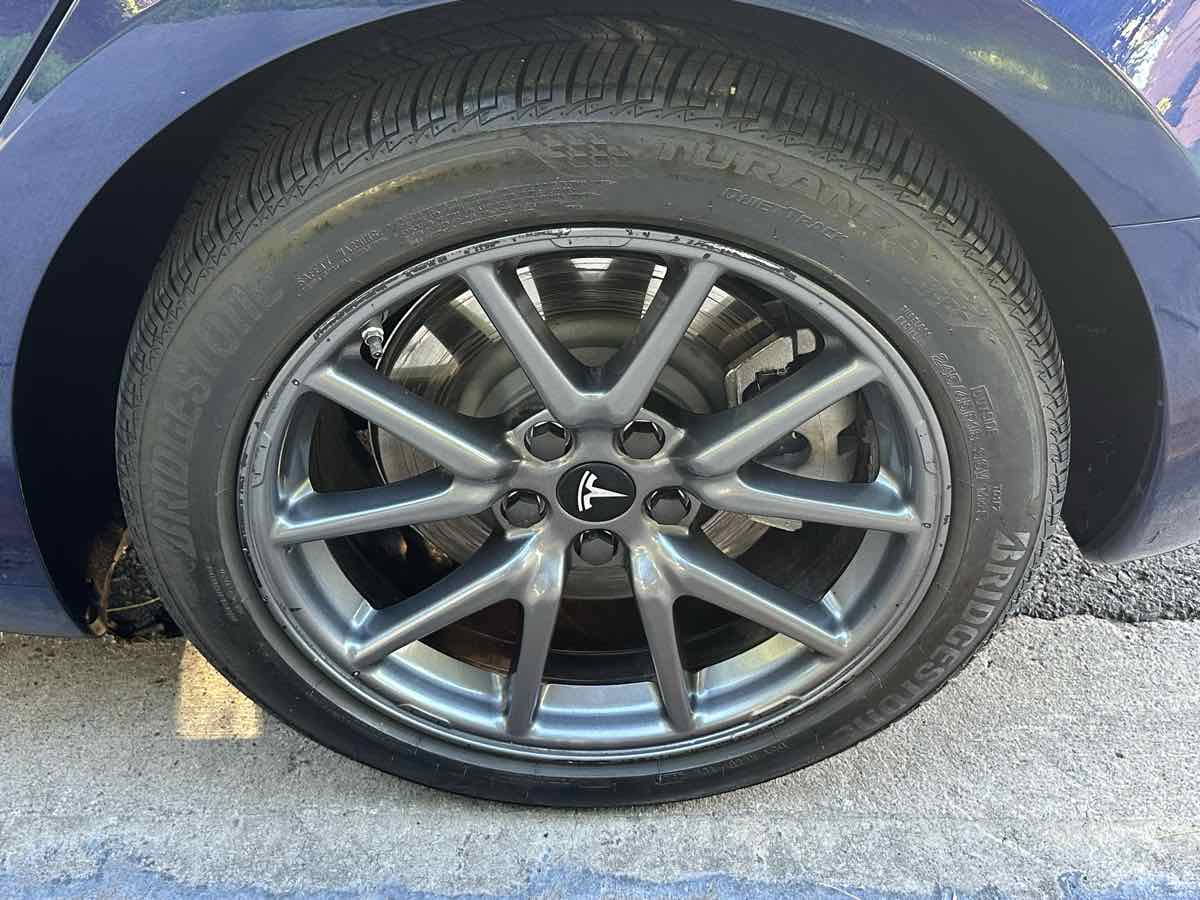 Tesla Model 3 photo 56