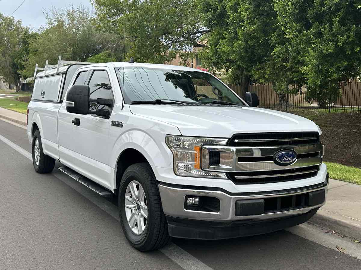 Ford F-150 photo 2