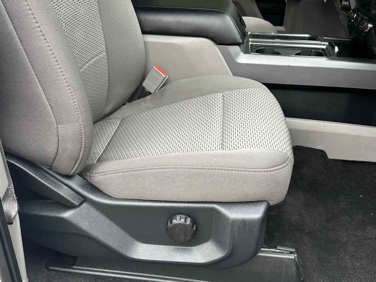 Ford F-150 photo 18