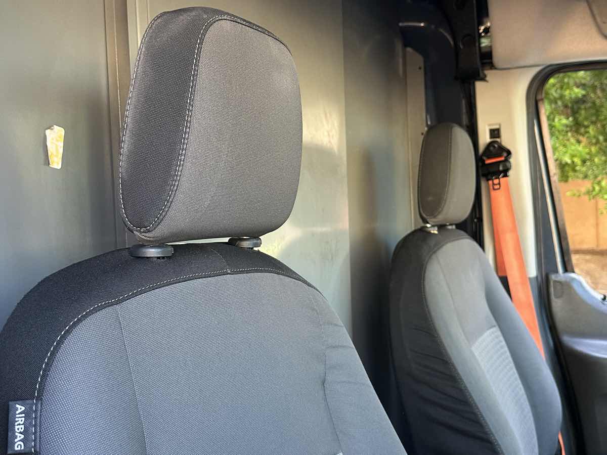 Ford Transit photo 27
