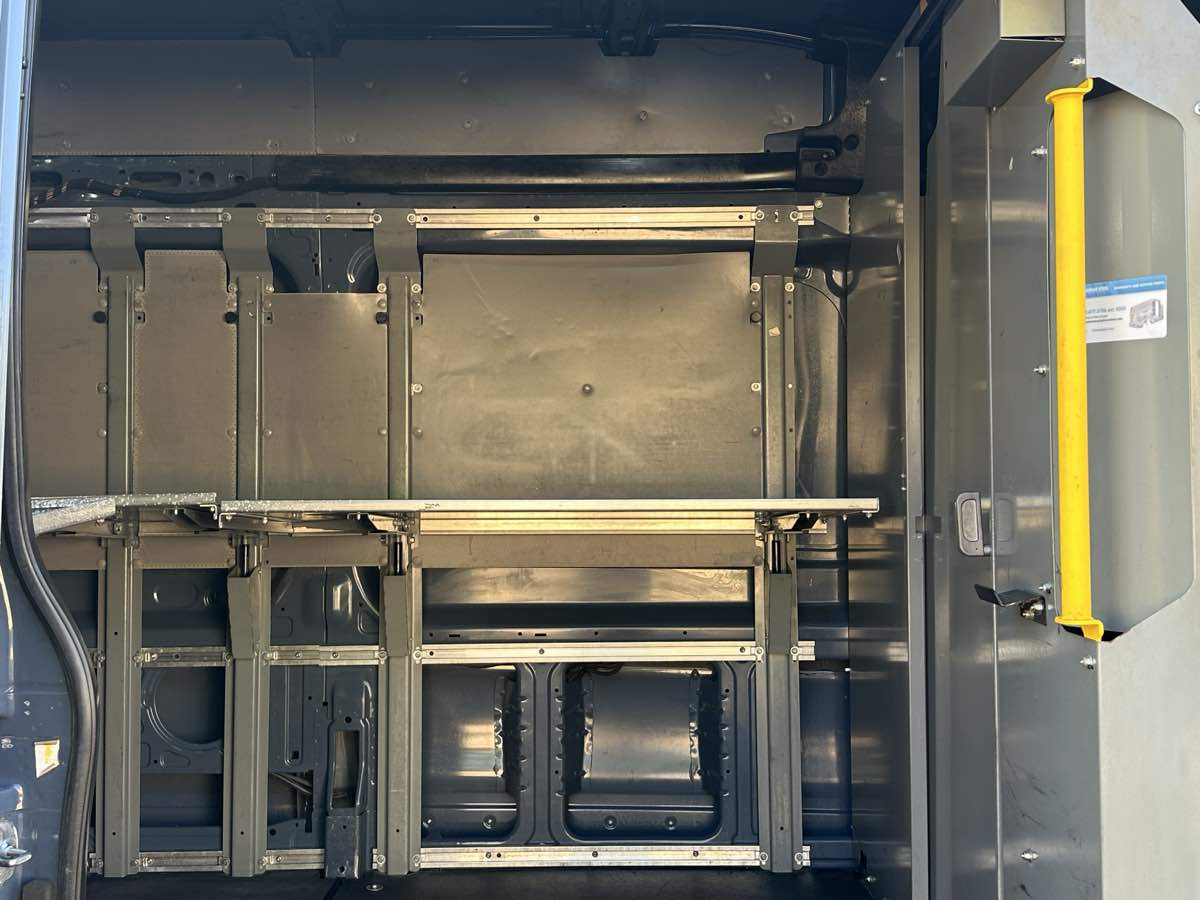 Ford Transit photo 41