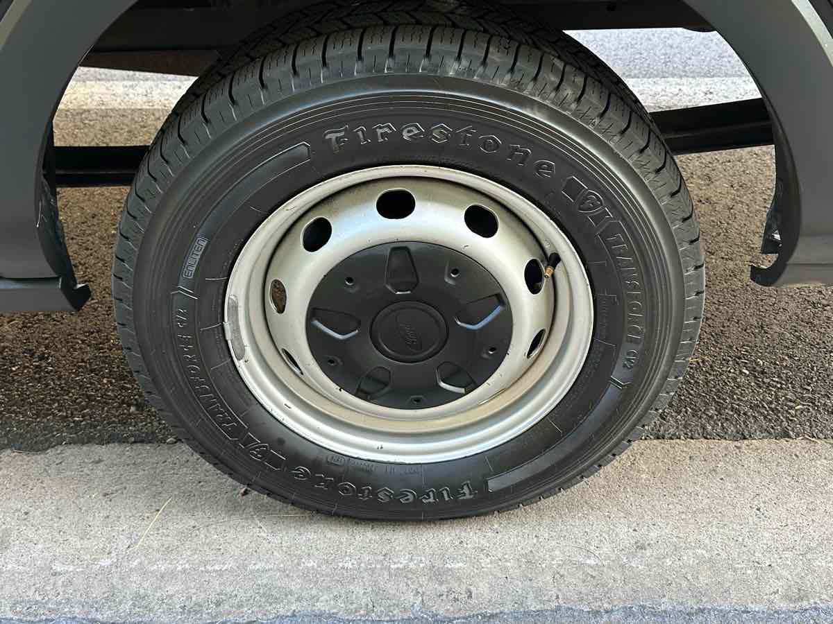 Ford Transit photo 49