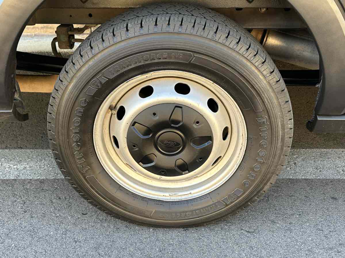 Ford Transit photo 52