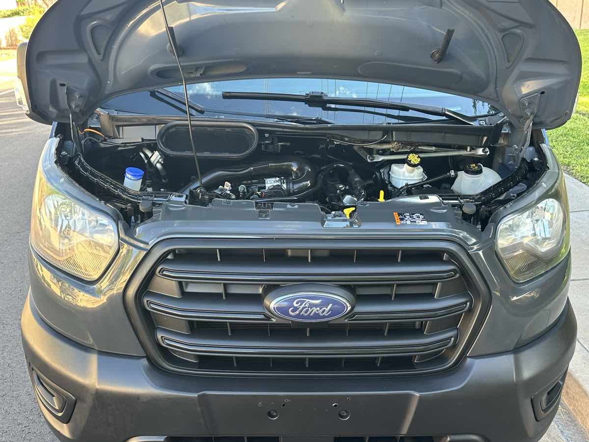 Ford Transit photo 53