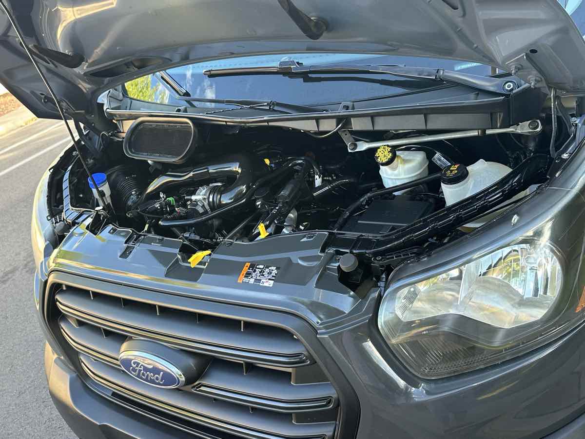Ford Transit photo 54