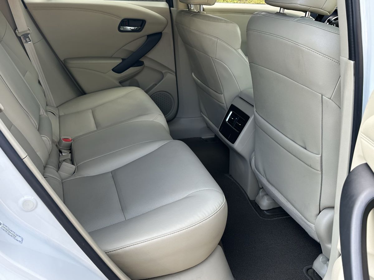 Acura RDX photo 14