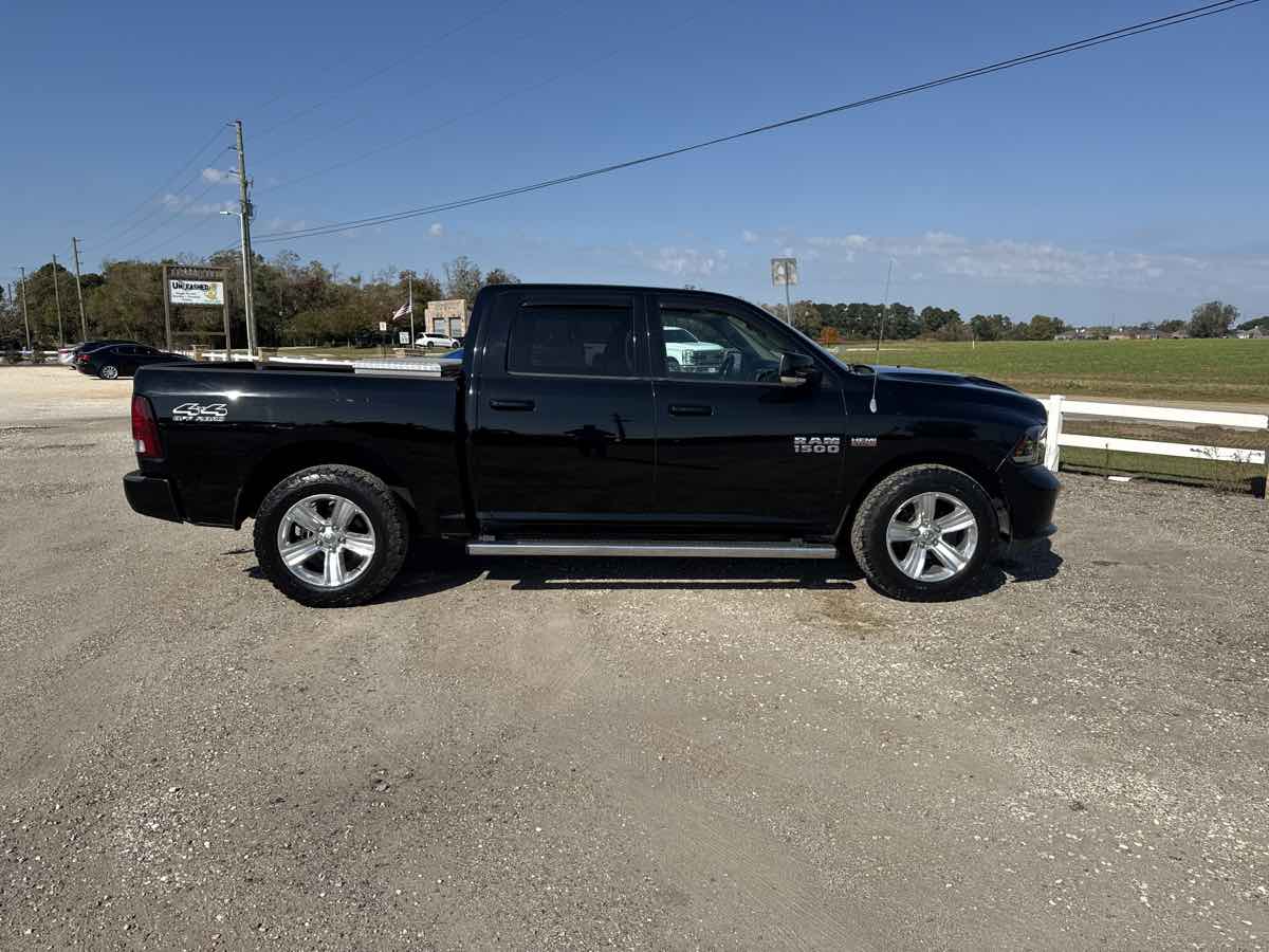 2013 Ram 1500 Sport photo 3