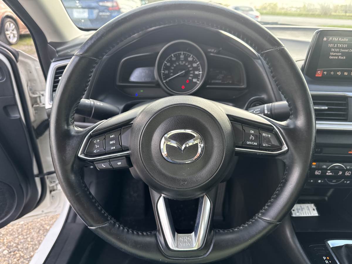 2018 Mazda Mazda3 Touring - Photo 7