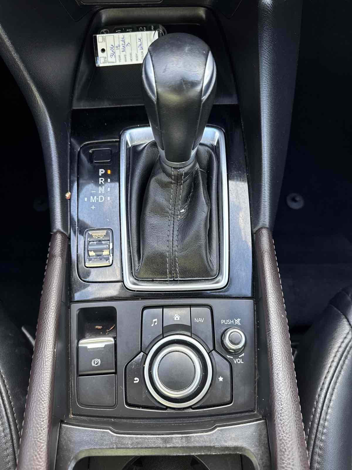 2018 Mazda Mazda3 Touring - Photo 11