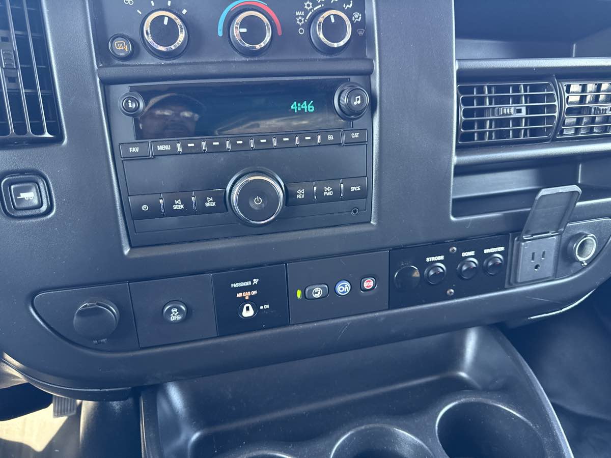 2018 Chevrolet Express Cargo Work Van - Photo 11