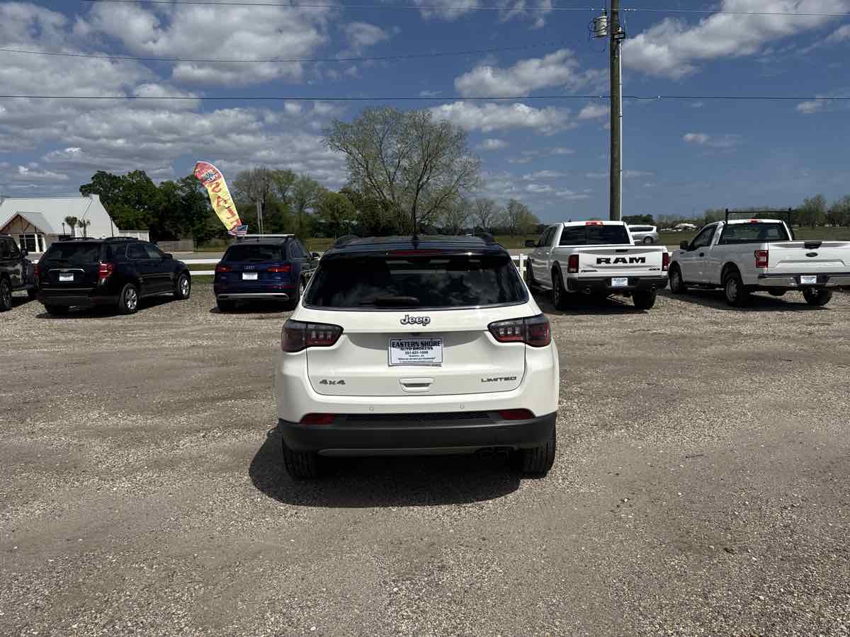 2018 Jeep Compass Limited - Photo 4