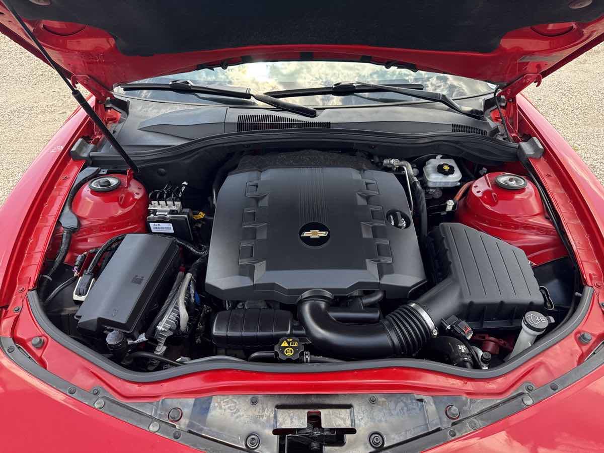 2013 Chevrolet Camaro 1LT - Photo 10