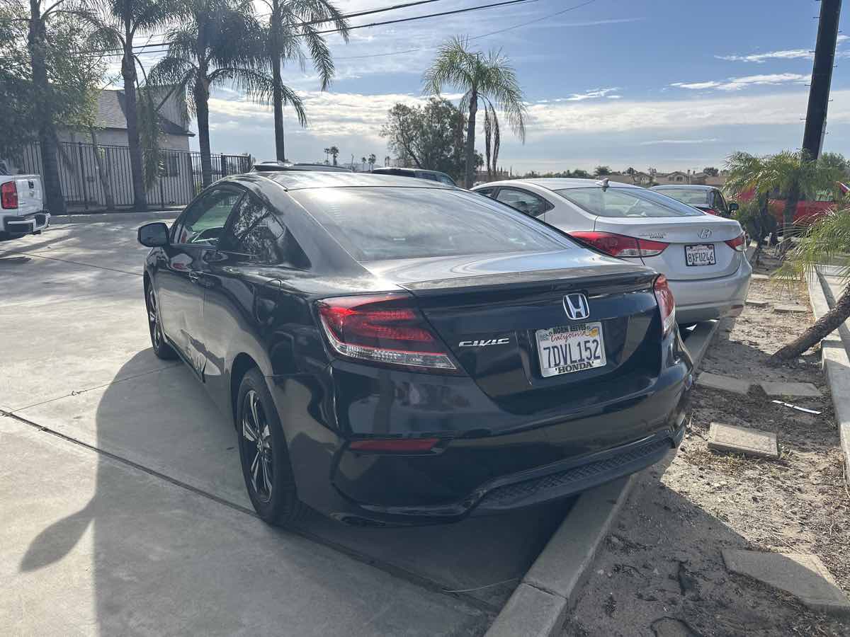 2014 Honda Civic LX - Photo 4