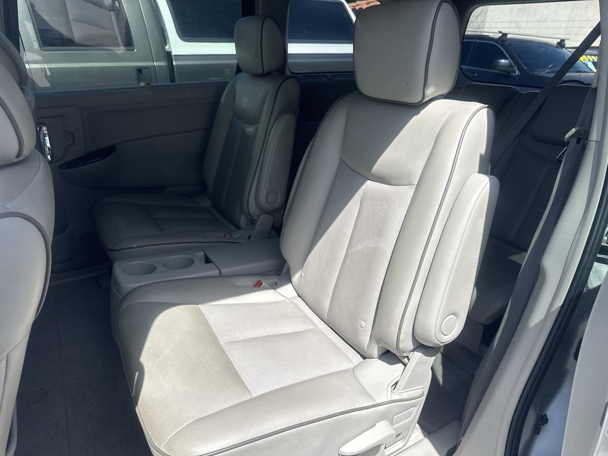 2015 Nissan Quest Platinum - Photo 8