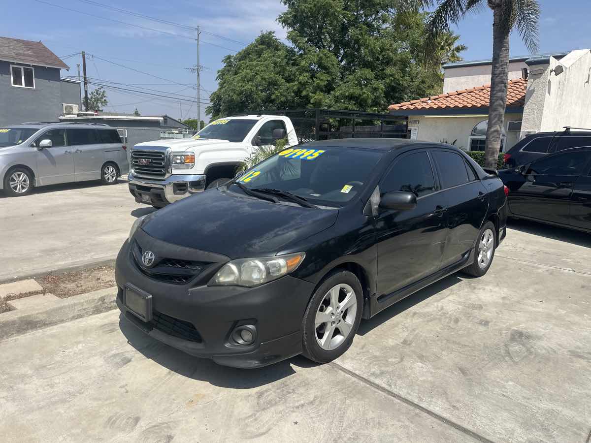 2012 Toyota Corolla S - Photo 2
