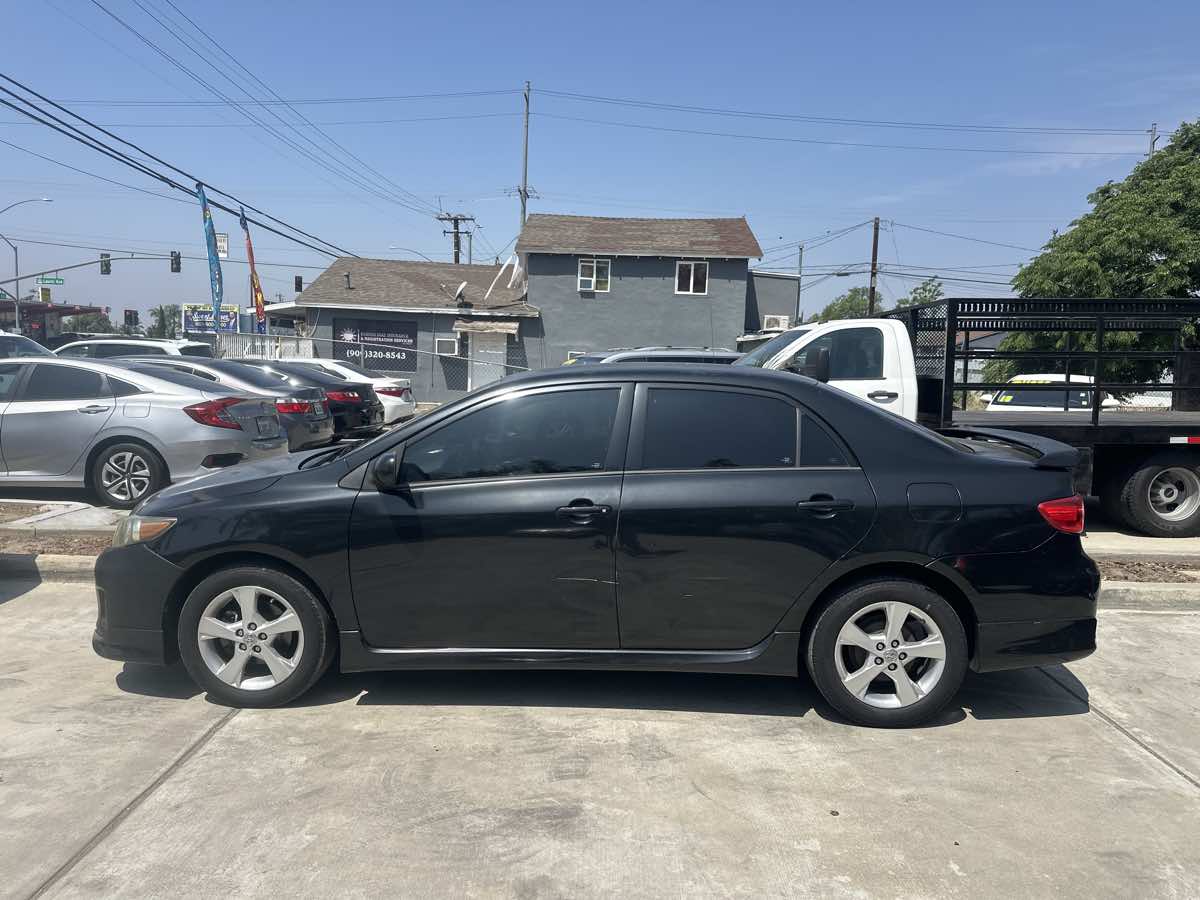 2012 Toyota Corolla S - Photo 3