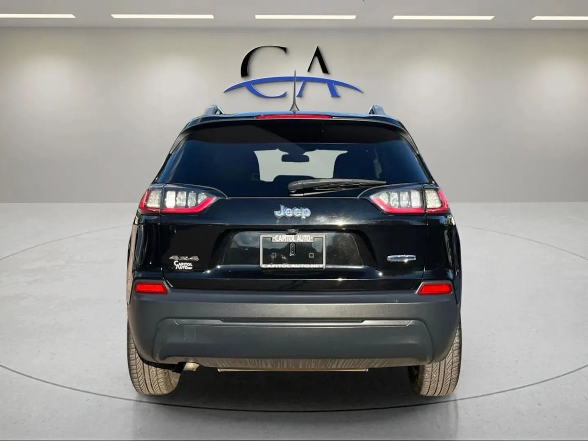 2019 Jeep Cherokee Latitude photo 4