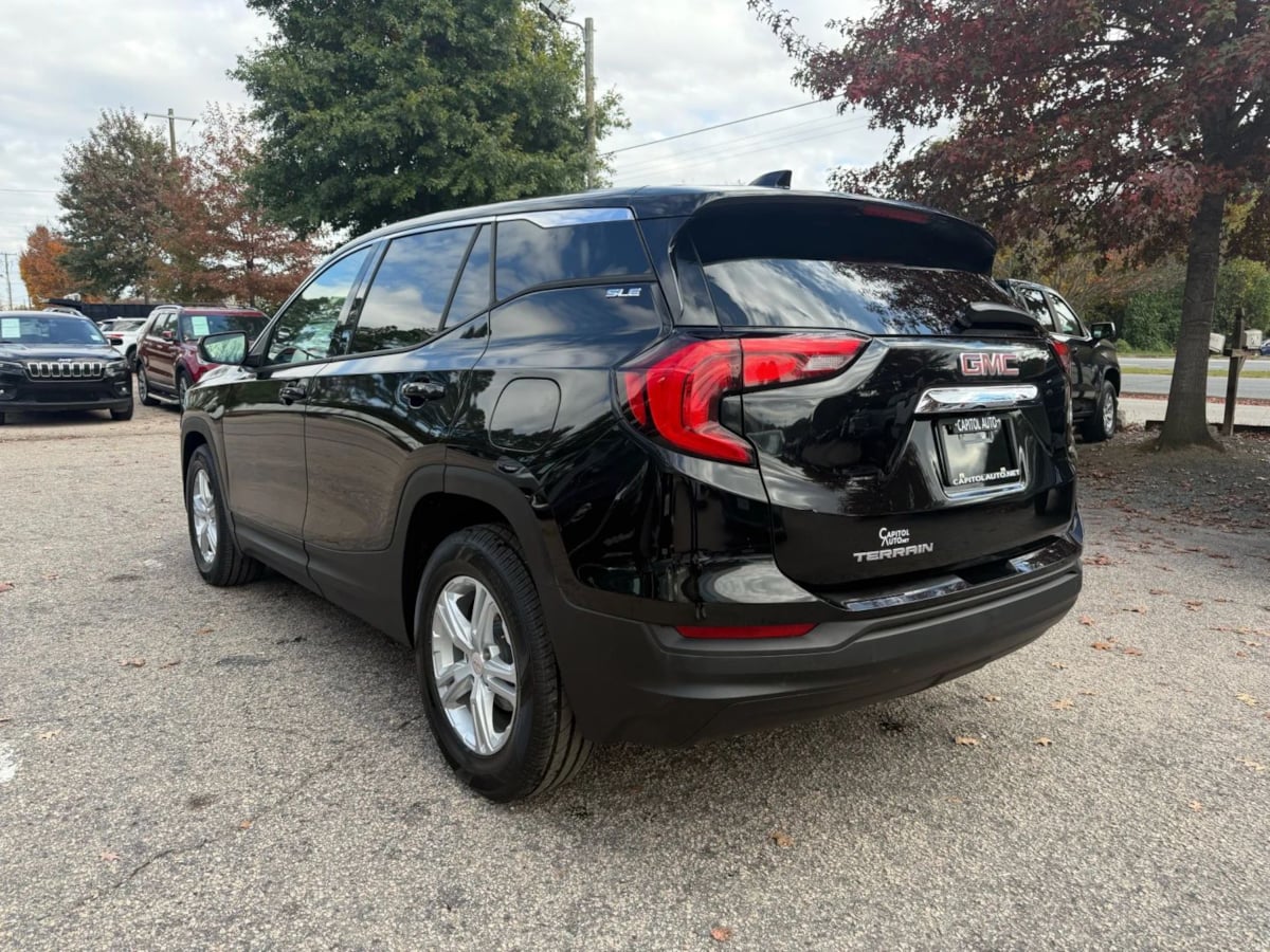2020 Gmc Terrain SLE photo 3