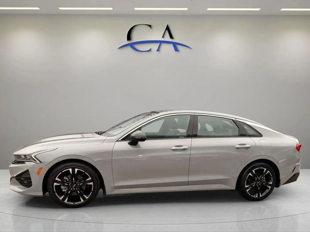 2022 Kia K5 GT-Line - Photo 4