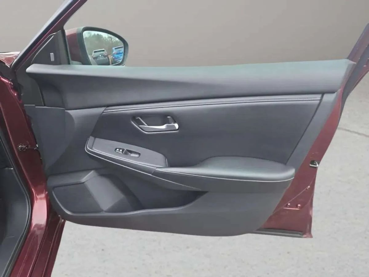 2022 Nissan Sentra SV - Photo 16