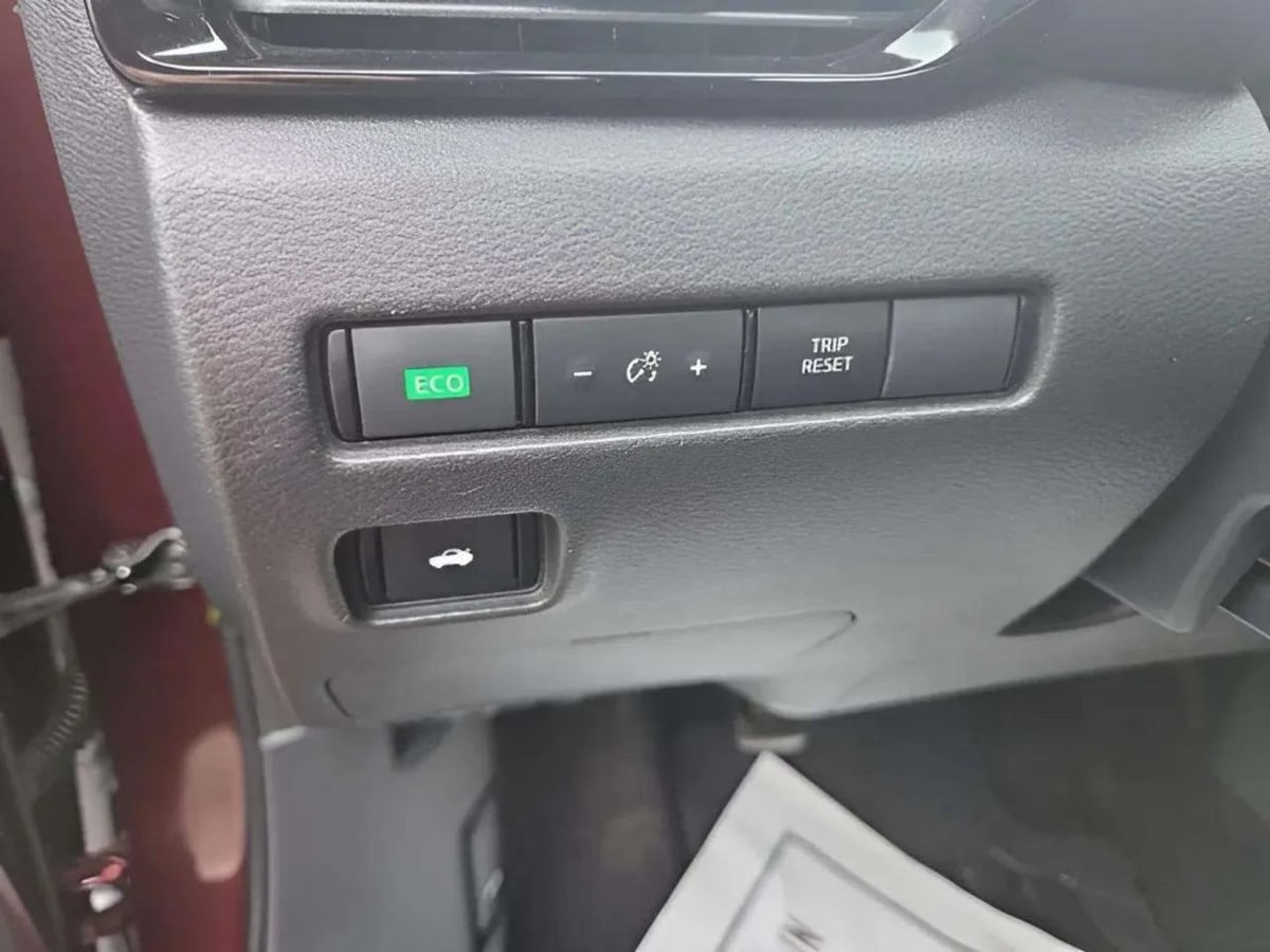 2022 Nissan Sentra SV - Photo 19