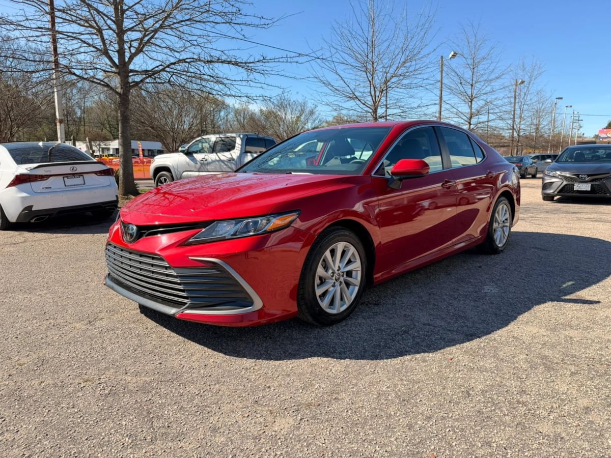 2023 Toyota Camry LE FWD