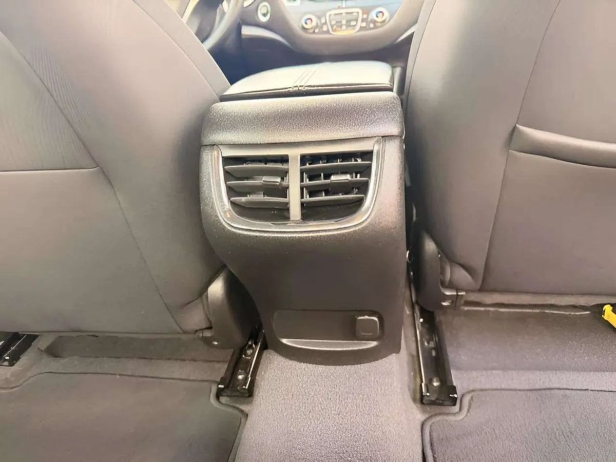 2023 Chevrolet Malibu 1LT - Photo 28