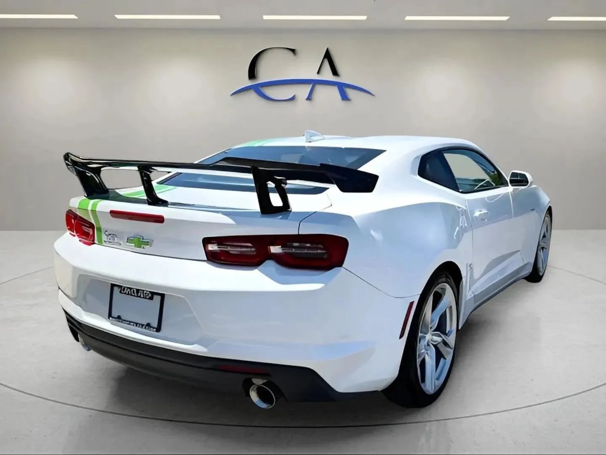 2021 Chevrolet Camaro LT1 - Photo 7