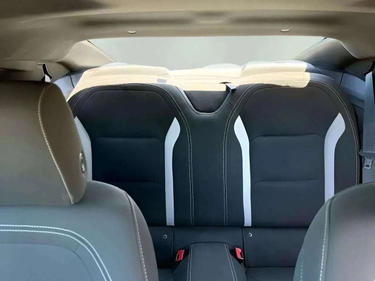 2021 Chevrolet Camaro LT1 - Photo 15