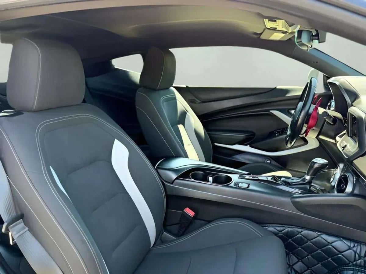 2021 Chevrolet Camaro LT1 - Photo 20