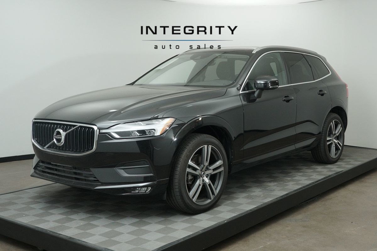 2021 Volvo XC60 T5 Momentum Sport Utility 4D