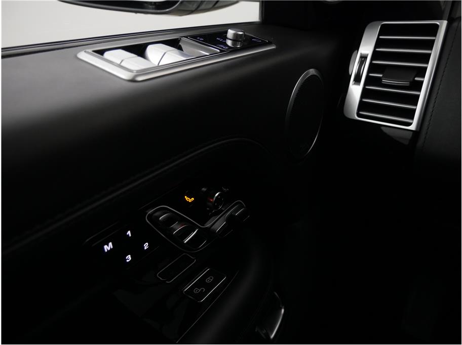 2021 Land Rover Range Rover Fifty - Photo 50