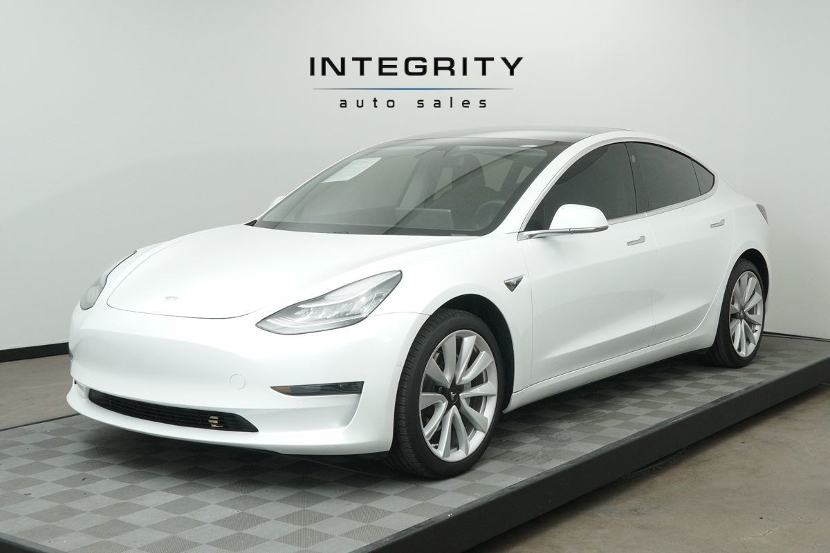 2020 Tesla Model 3 Standard Range Plus Sedan 4D