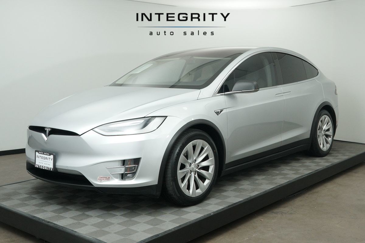 2017 Tesla Model X 75D Sport Utility 4D