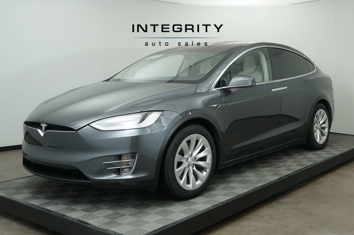 2017 Tesla Model X 75D Sport Utility 4D