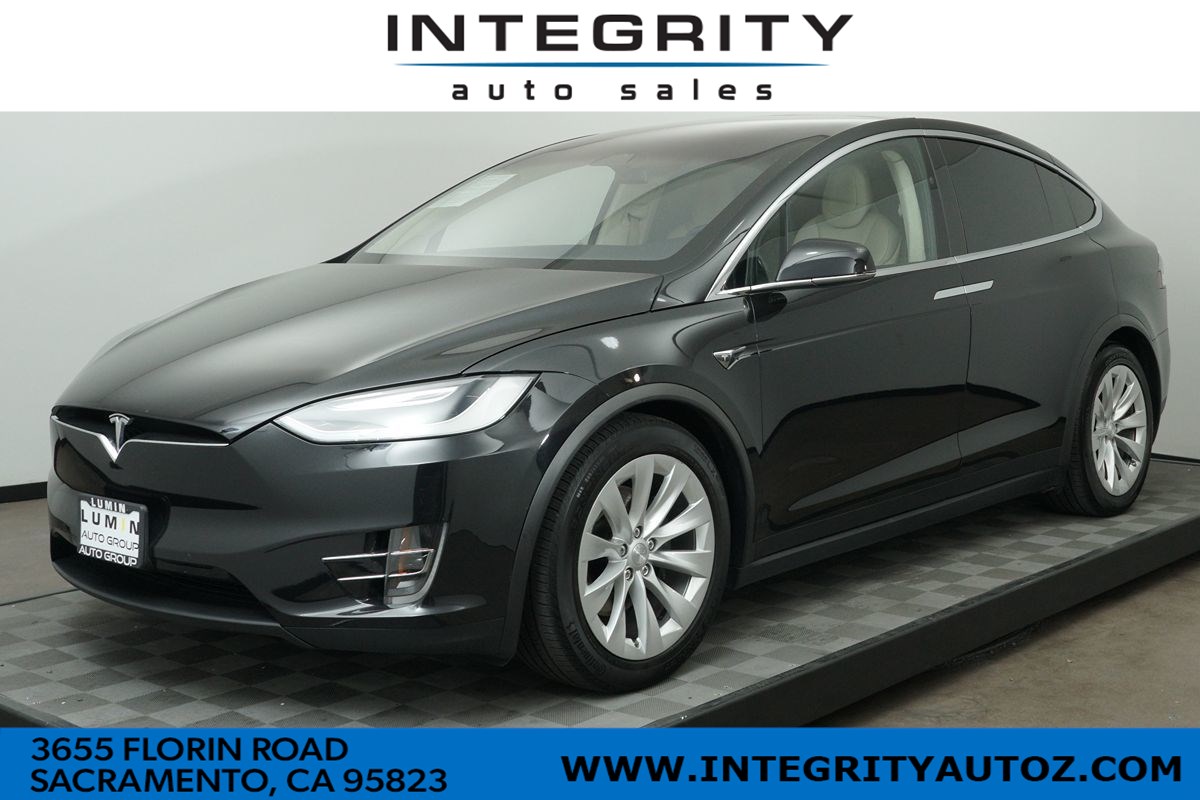 2017 Tesla Model X 75D Sport Utility 4D