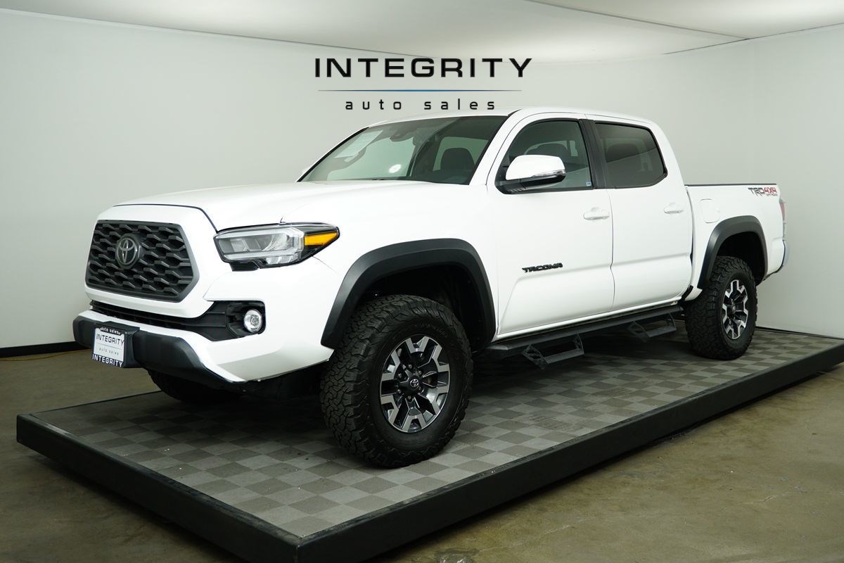 2023 Toyota Tacoma 4WD TRD Off-Road Pickup 4D 5 ft