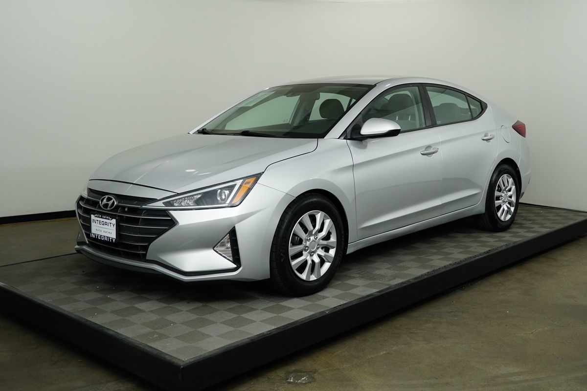 2019 Hyundai Elantra SEL Sedan 4D