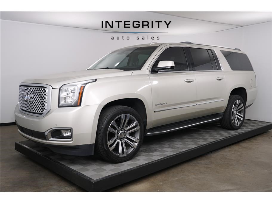 2017 GMC Yukon XL Denali Sport Utility 4D