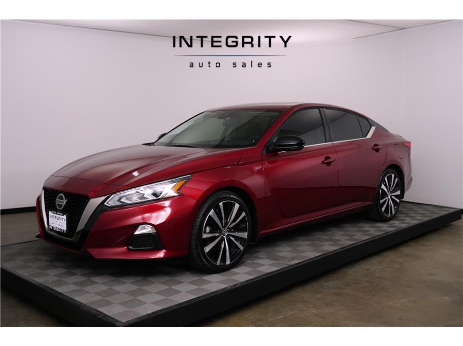 2020 Nissan Altima 2.5 SR Sedan 4D